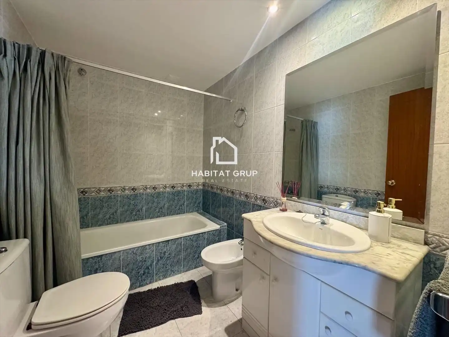 Baño de Casa adosada en venta en Sant Gregori con Aire acondicionado, Calefacción y Jardín privado