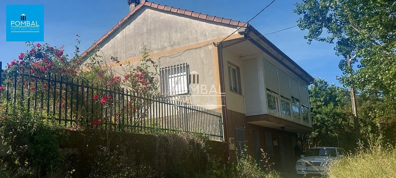 Vista exterior de Casa o xalet en venda en Ourense Capital  amb Calefacció, Jardí privat i Traster