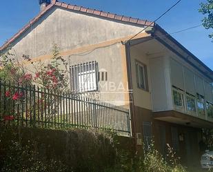 Vista exterior de Casa o xalet en venda en Ourense Capital  amb Calefacció, Jardí privat i Traster