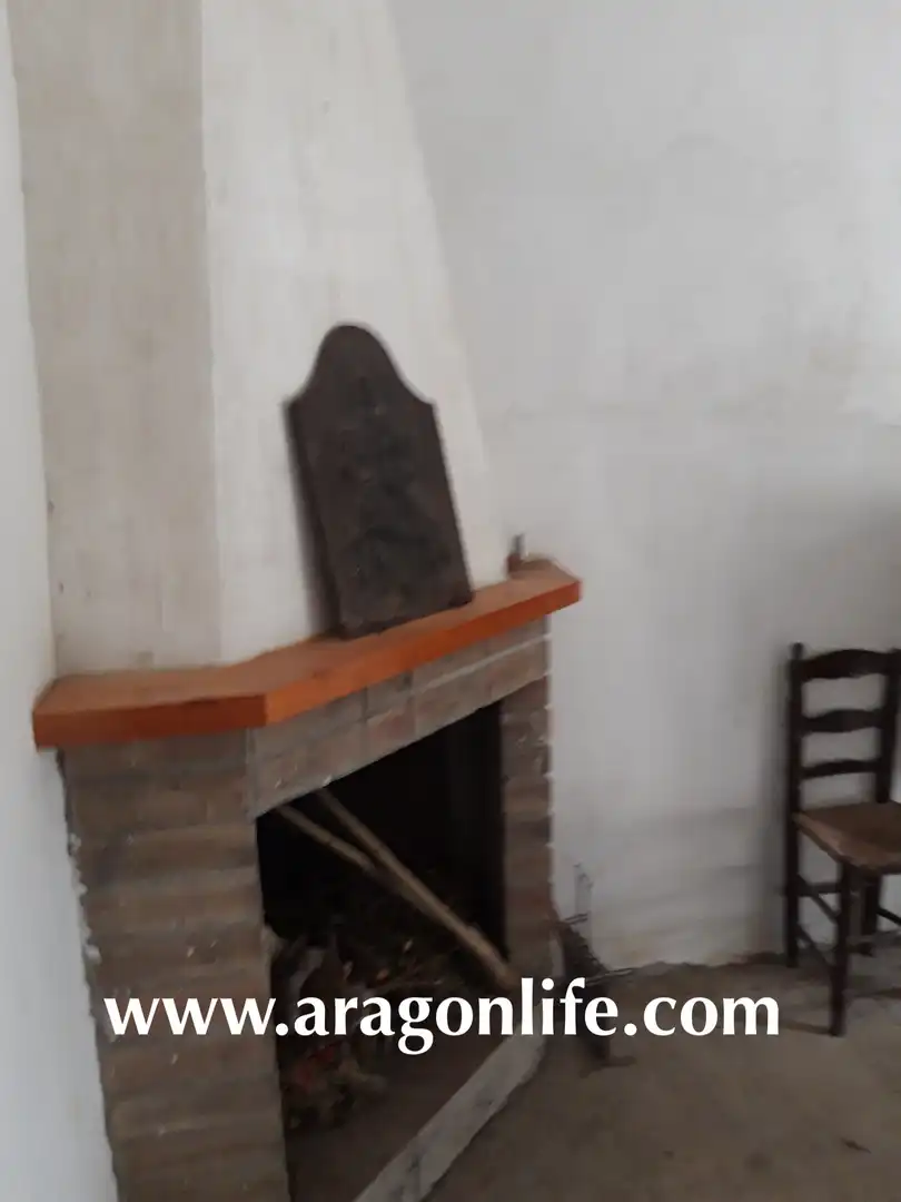 Country house zum Verkauf in Maella mit Privatgarten