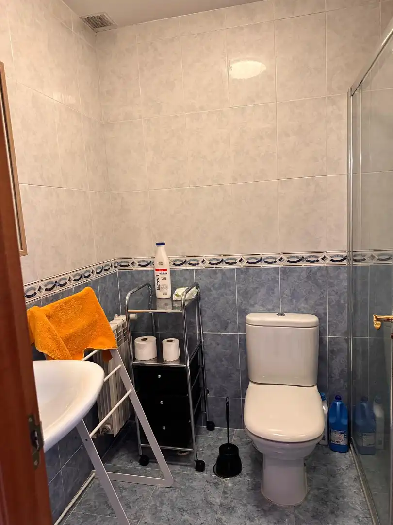 Baño de Dúplex en venta en Boqueixón con Calefacción y Trastero