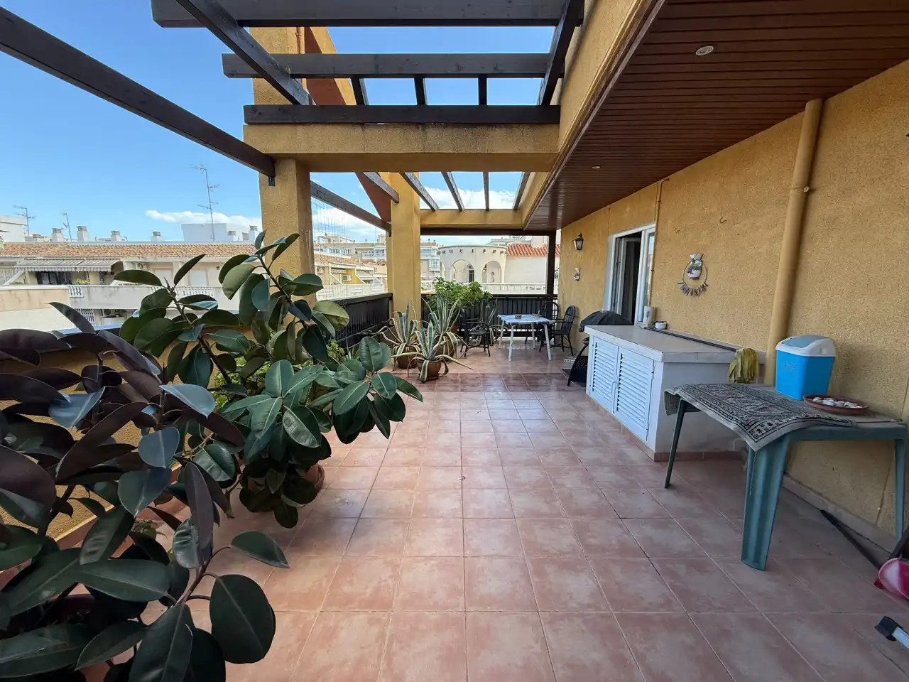 Penthouse with terrace for sale in Playa del Cura