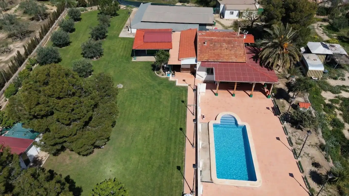 Jardí de Casa o xalet en venda en Alicante / Alacant amb Aire condicionat, Calefacció i Jardí privat