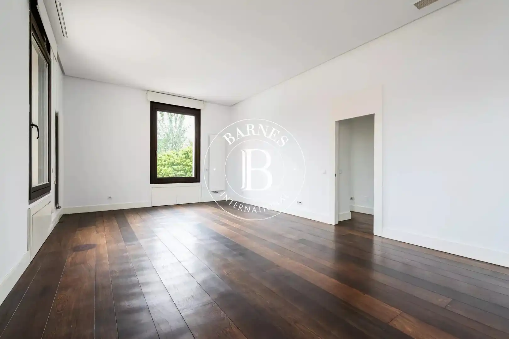Außenansicht von Wohnung zur Miete in Madrid mit Klimaanlage, Heizung und Privatgarten