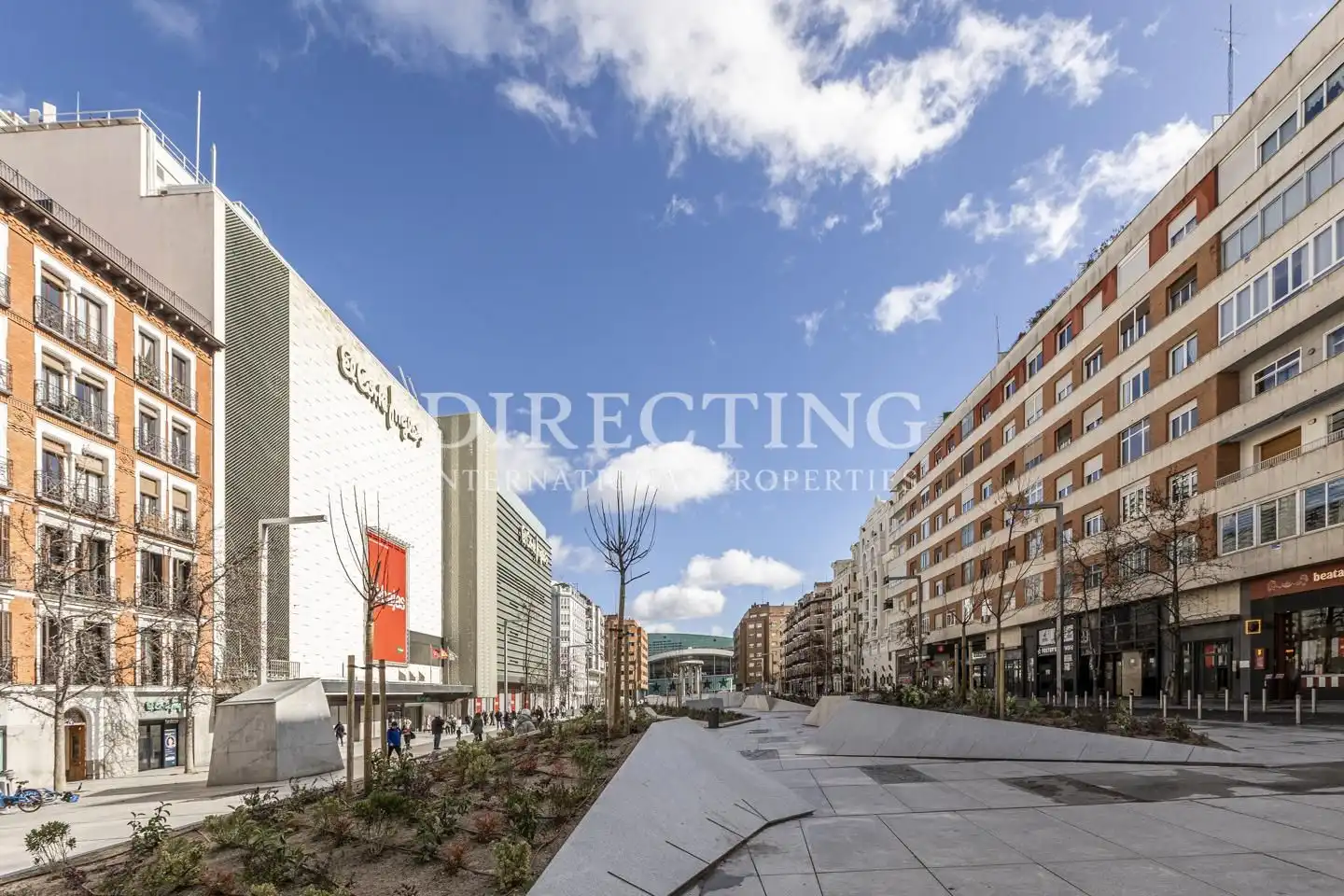 Vista exterior de Pis en venda en Madrid amb Aire condicionat, Calefacció i Moblat