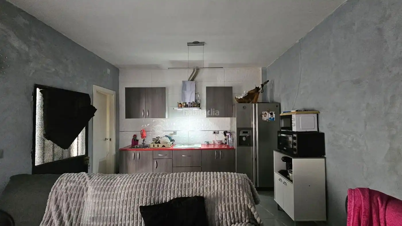 Casa en venda a Calle Gardenia 11
