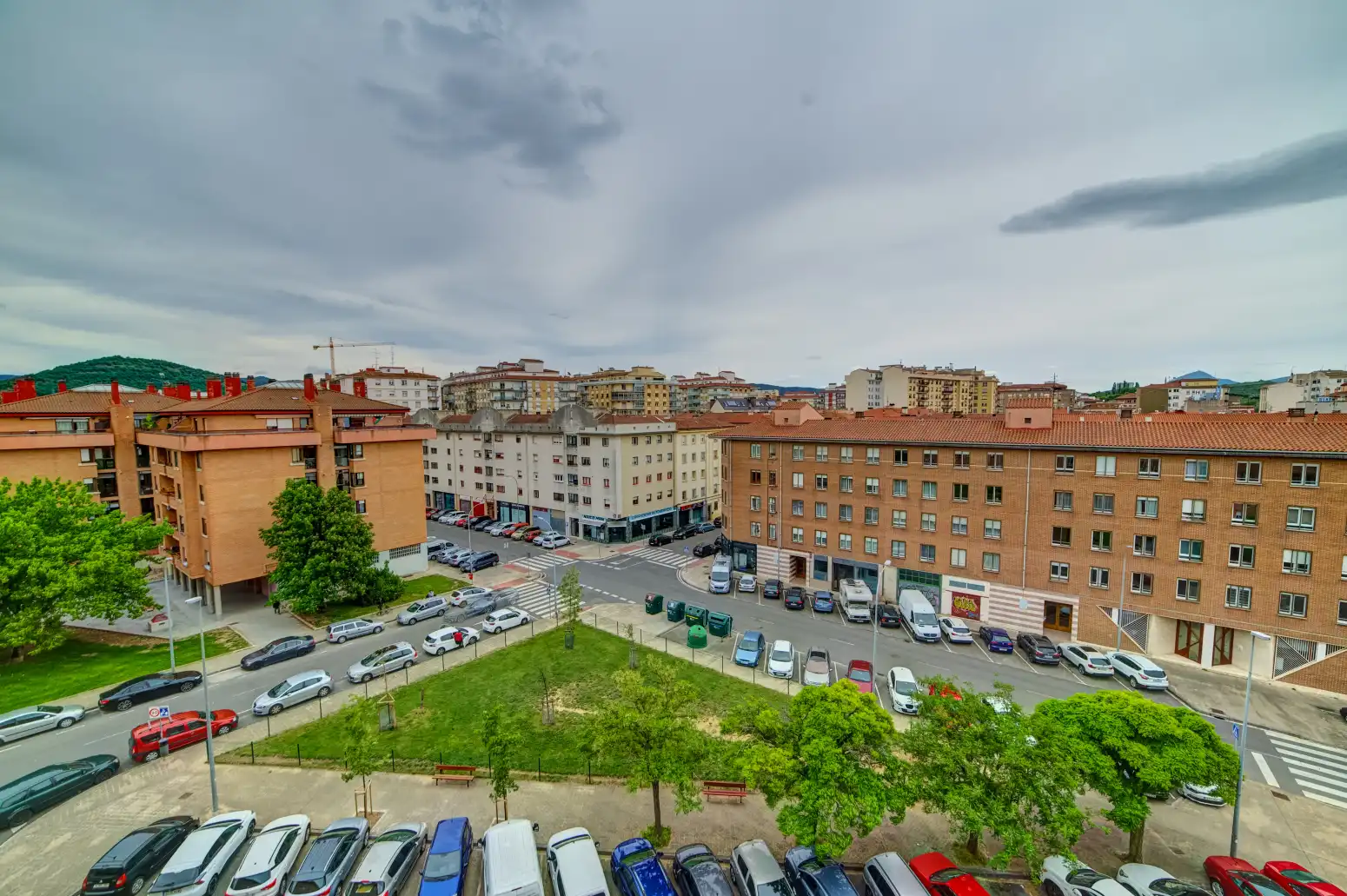 Vista exterior de Piso en venta en Burlada / Burlata con Calefacción, Parquet y Terraza
