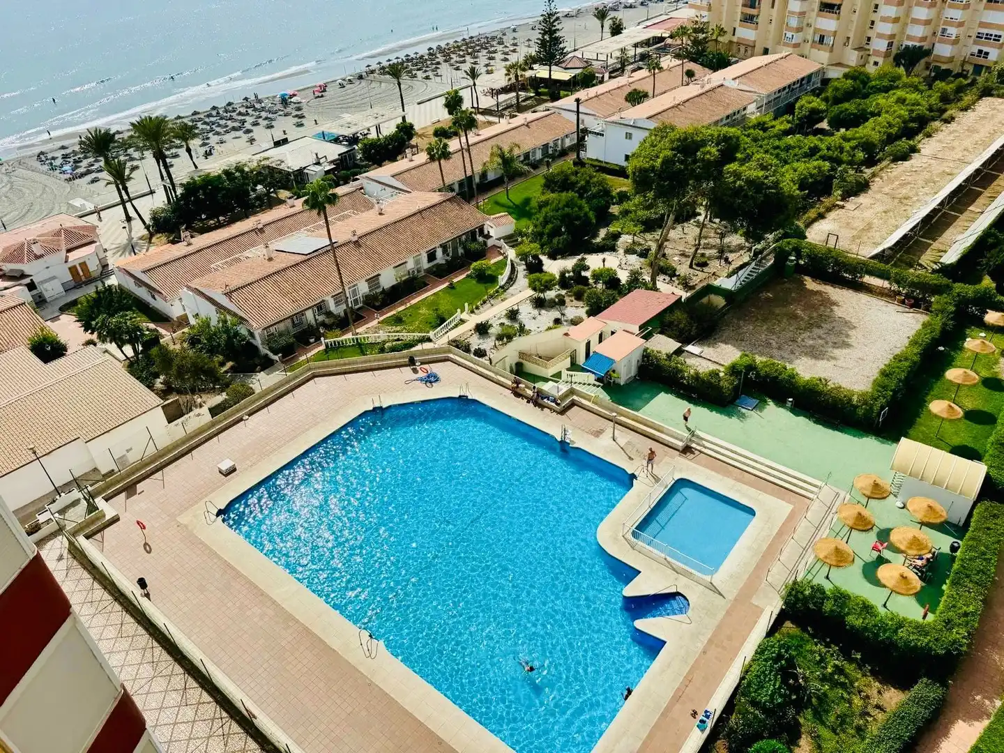 Piscina de Apartamento en venta en Torrox con Piscina comunitaria