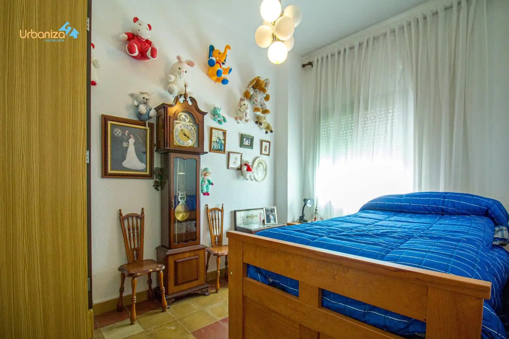 Habitación de Casa adosada en venta en Badajoz con Aire acondicionado, Jardín privado y Terraza