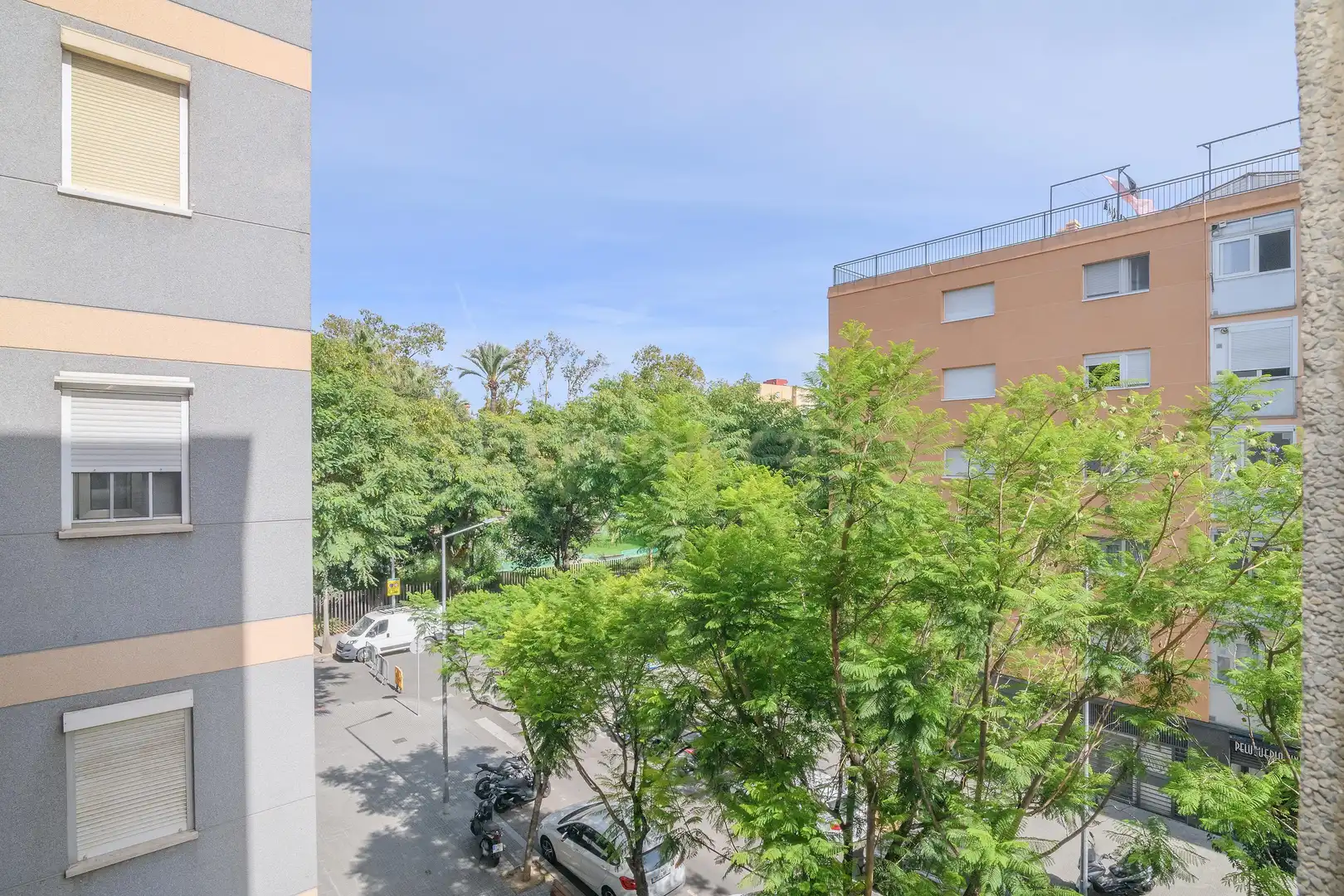 Vista exterior de Apartamento en venta en Sant Feliu de Llobregat