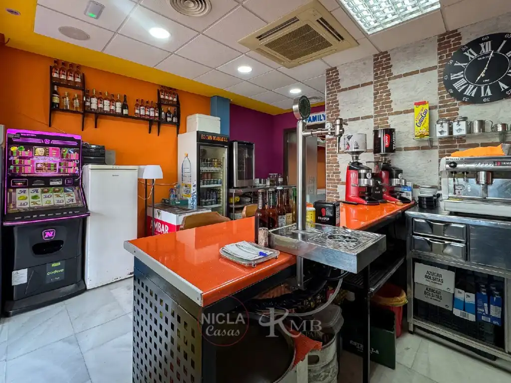 Commercial properties for sale in Vera  with Air Conditioner and Furnished