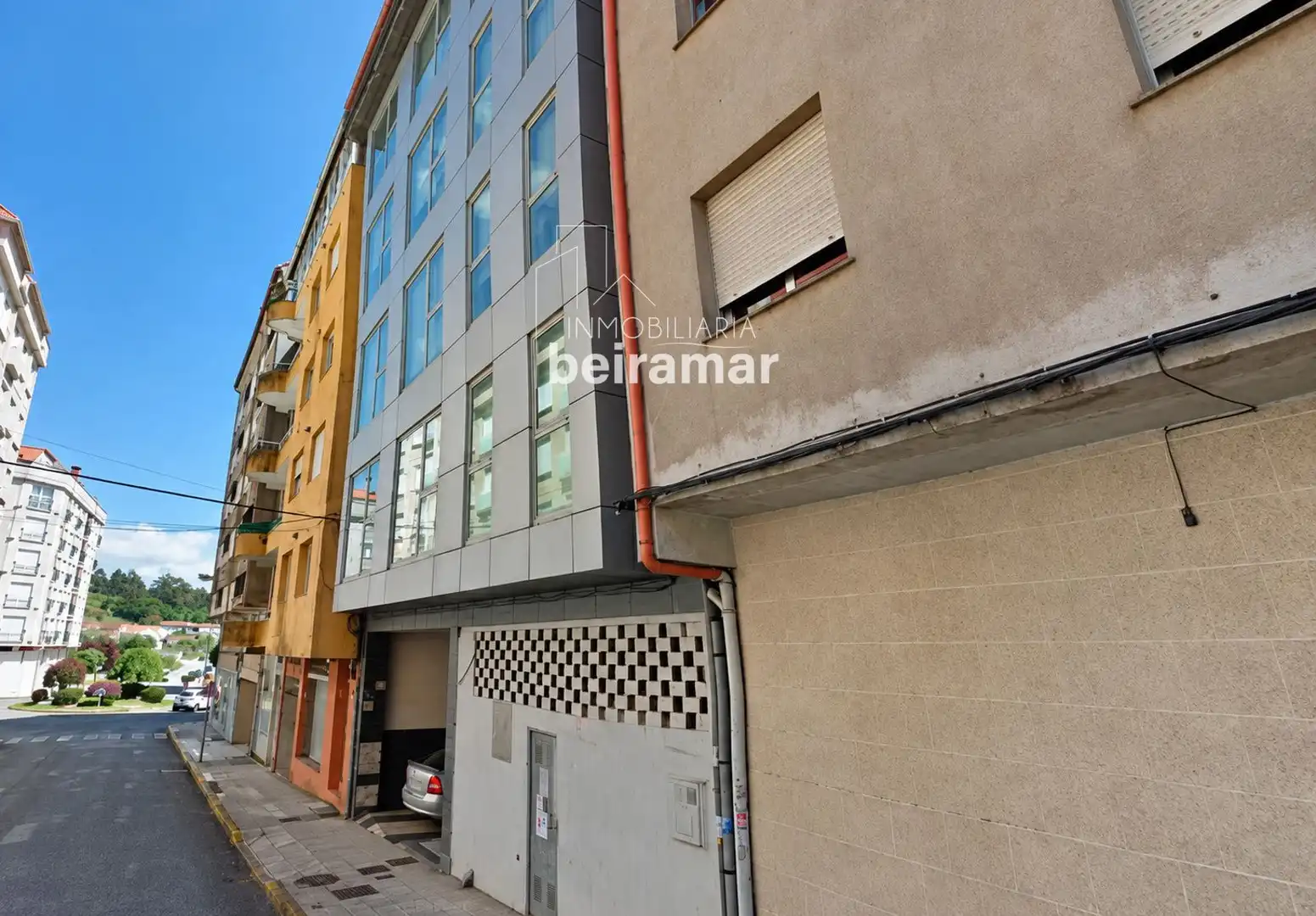 Locale commerciale in vendita a DEREITOS HUMANOS