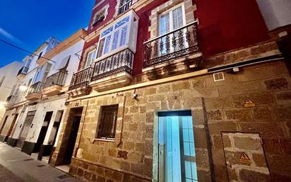 Vista exterior de Edifici en venda en  Cádiz Capital