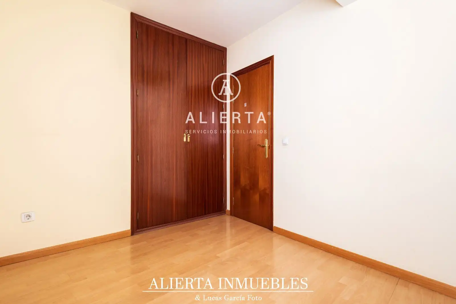 Exterior view of Flat for sale in Zaragoza  with Heating