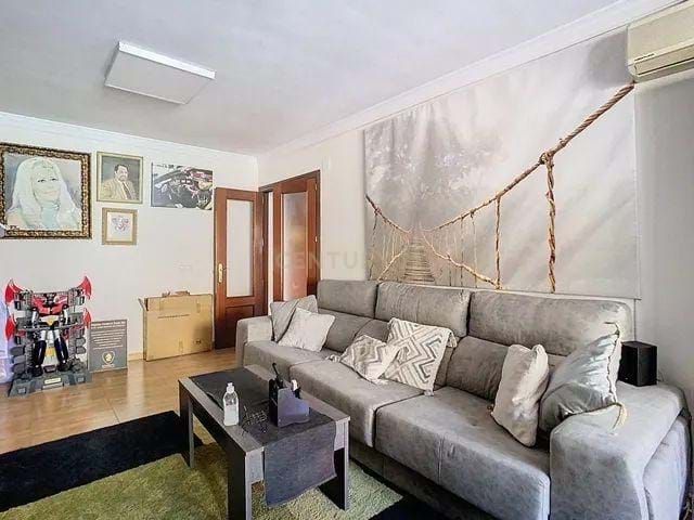 Sala d'estar de Pis en venda en Benalmádena amb Aire condicionat