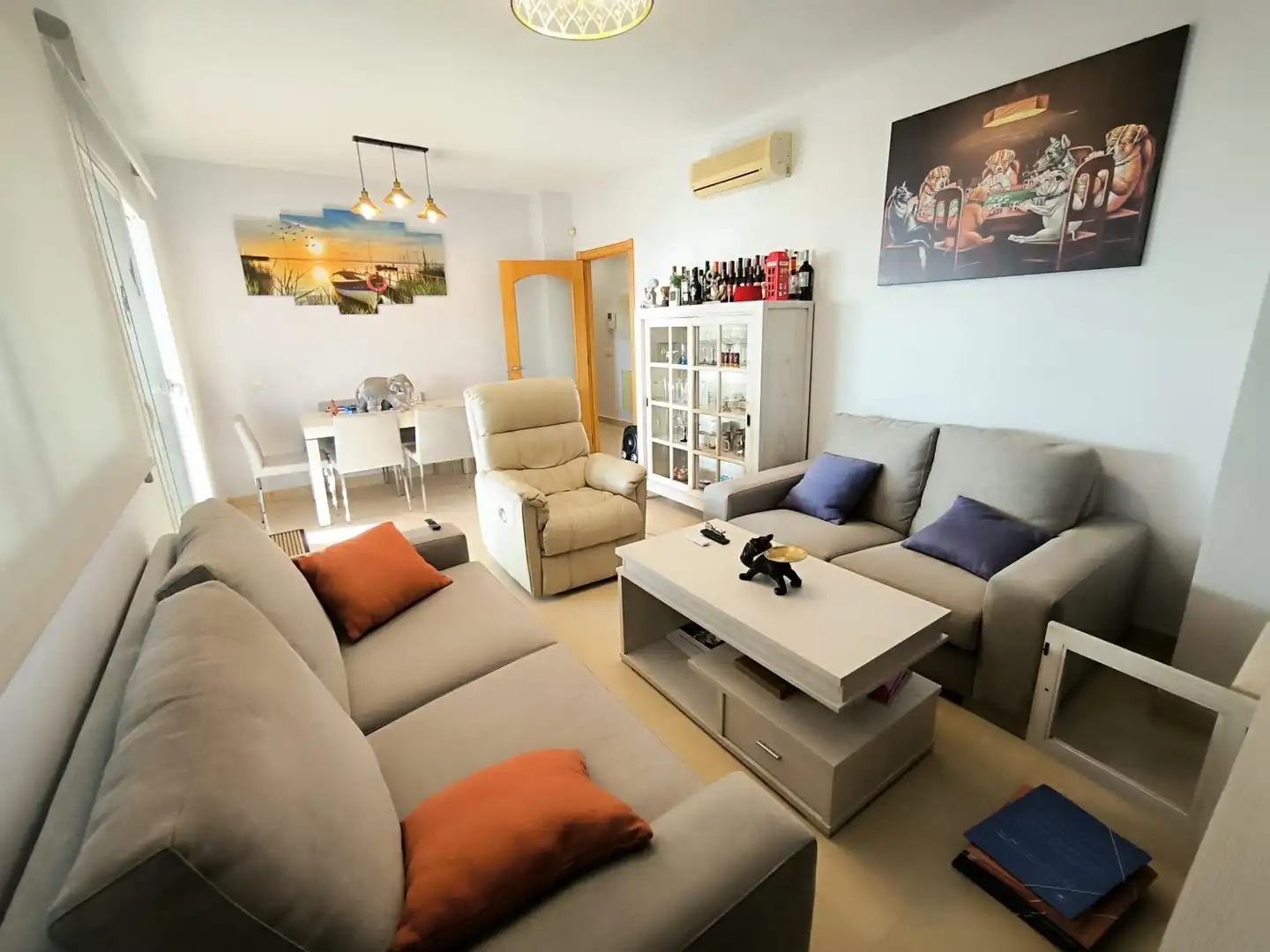 Sala de estar de Ático en venta en Vélez-Málaga con Aire acondicionado, Calefacción y Jardín privado