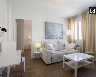 Living room of Flat to rent in  Madrid Capital  with Air Conditioner and Balcony