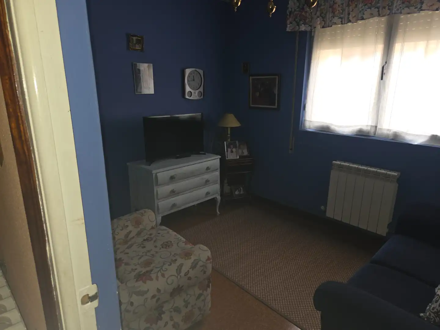 Living room of Houses for sale in Meneses de Campos  with Heating, Parquet flooring and Furnished