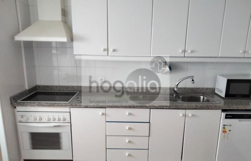Kitchen of Flat to rent in  Sevilla Capital  with Air Conditioner, Terrace and Furnished