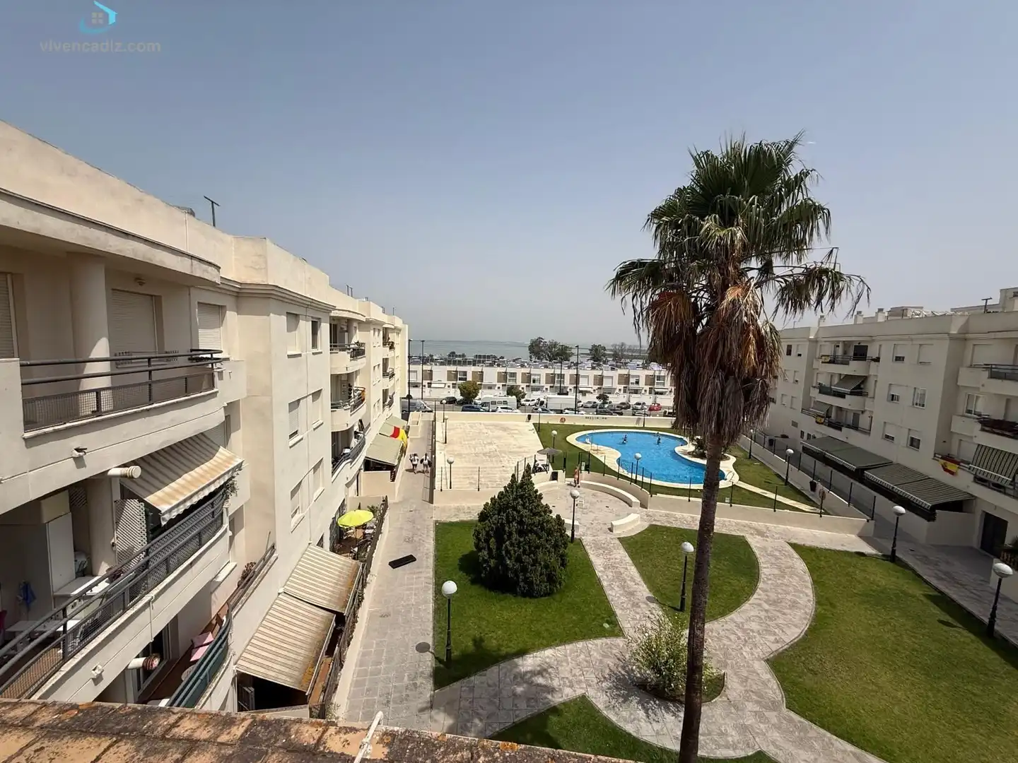 Vista exterior de Àtic en venda en San Fernando amb Terrassa, Traster i Piscina comunitària