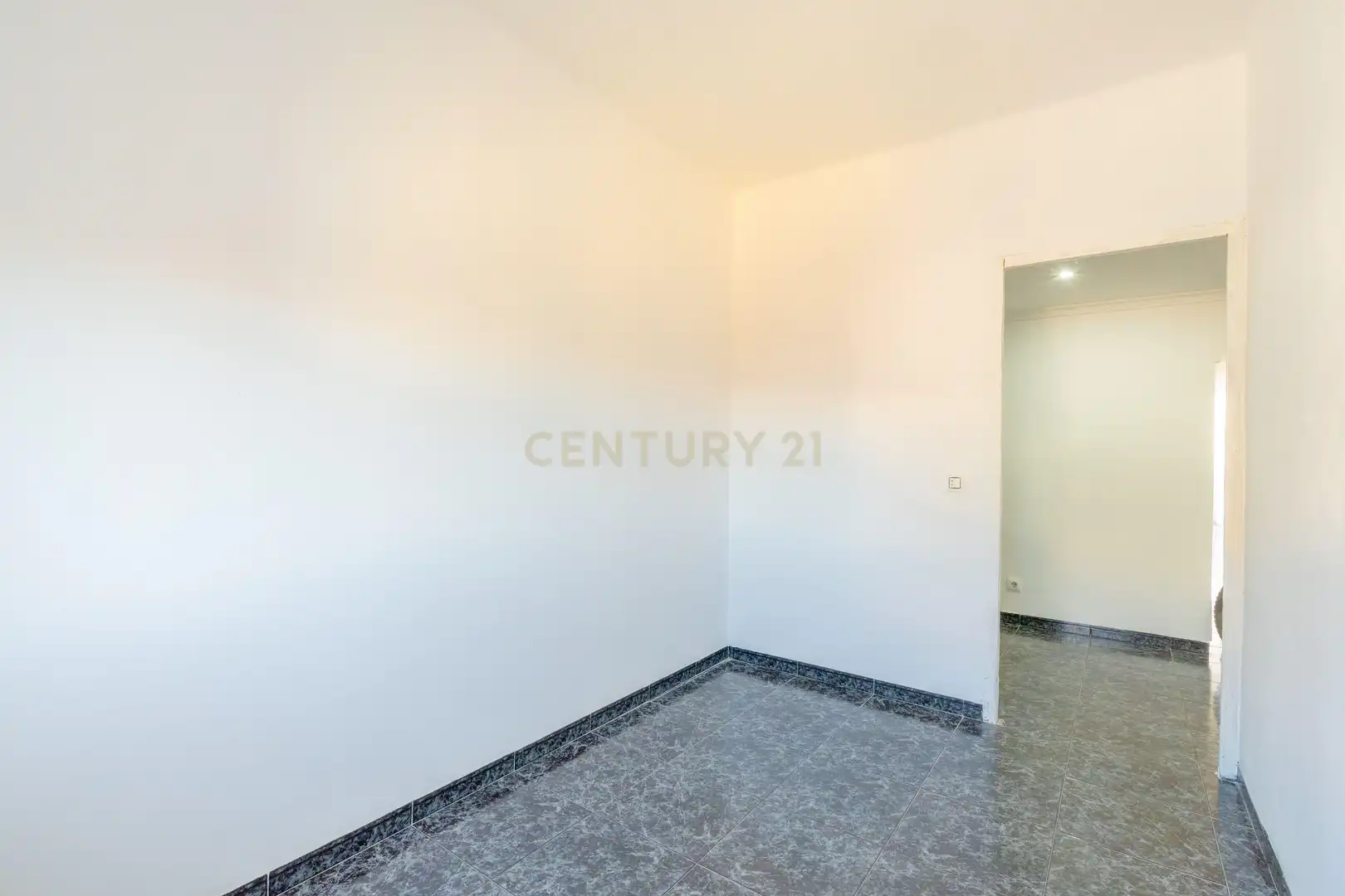 Habitación de Piso en venta en Sollana con Balcón