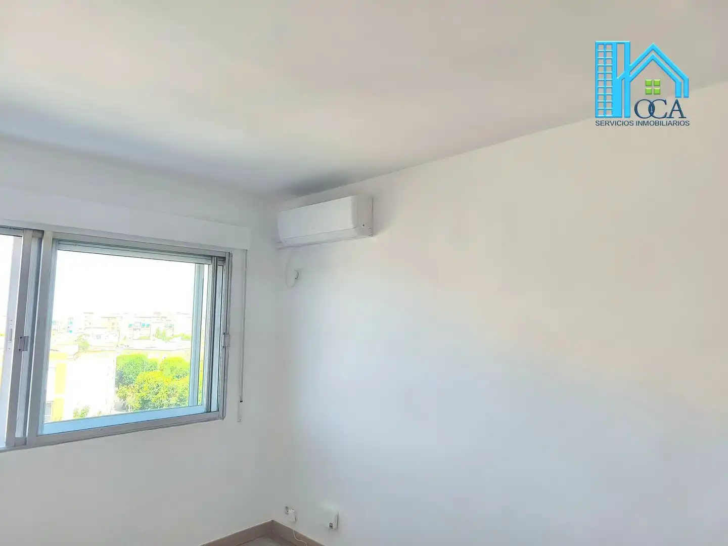 Terraza de Piso en venta en Móstoles con Aire acondicionado, Jardín privado y Piscina comunitaria