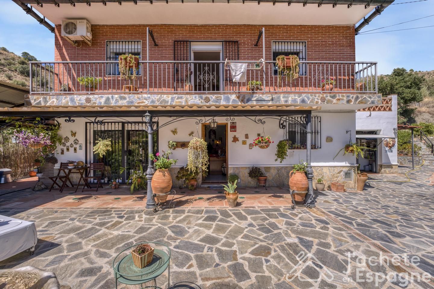 Exterior view of House or chalet for sale in Canillas de Aceituno  with Air Conditioner, Private garden and Terrace