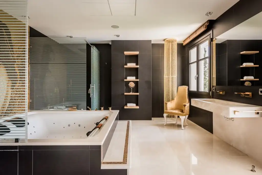 Chalet con piscina en venta en Milla de Oro, imagen 22