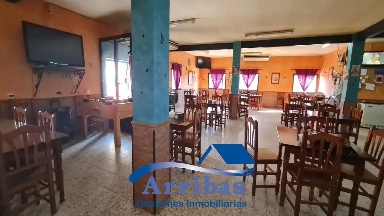 Local en venta en Escalona con Aire acondicionado y Calefacción