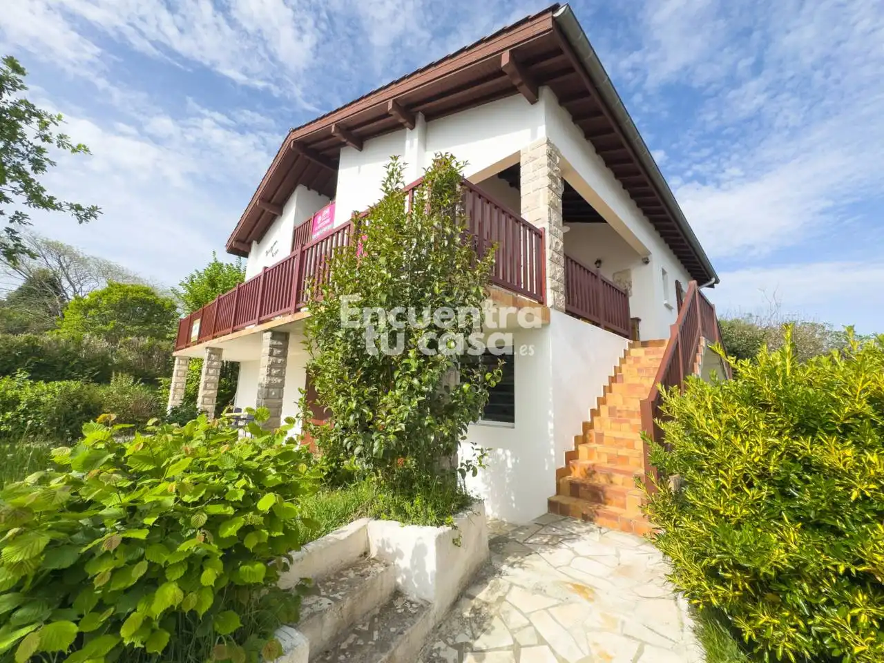 Außenansicht von Haus oder Chalet zum Verkauf in Hendaye mit Heizung, Privatgarten und Terrasse