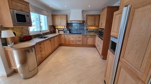 Foto 2 de Casa o xalet de lloguer a Carretera de Benahavis, 283, El Paraíso, Málaga