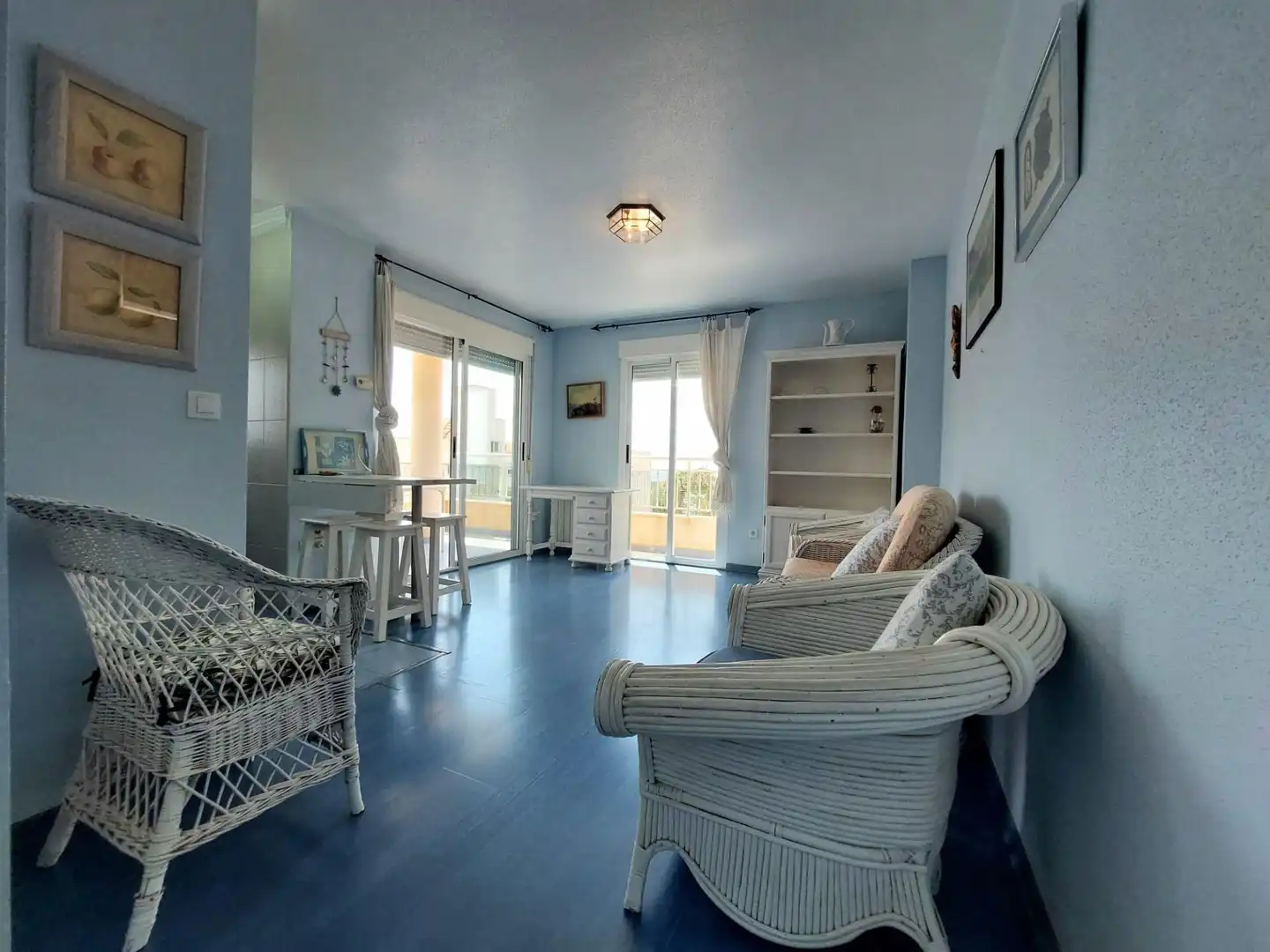 Sala d'estar de Apartament en venda en Águilas amb Terrassa, Balcó i Piscina comunitària
