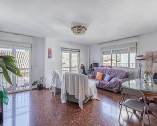Living room of Flat for sale in  Granada Capital