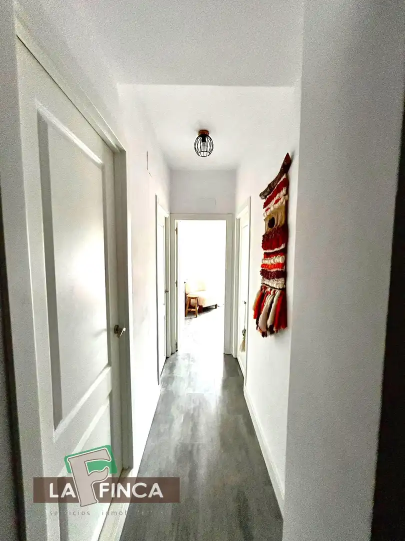 Piso en venta en Oviedo  con Calefacción, Terraza y Trastero