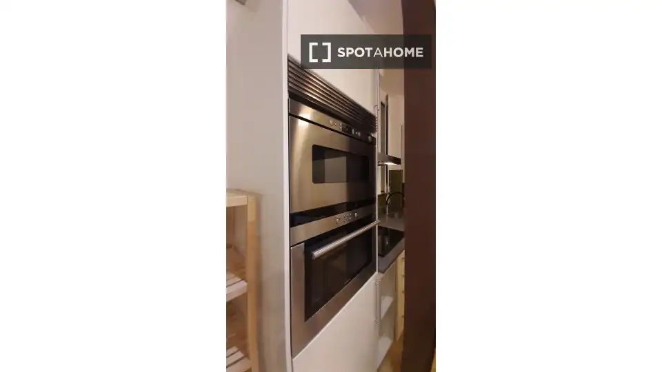 Kitchen of Apartments for share in Madrid  with Air Conditioner, Heating and Terrace
