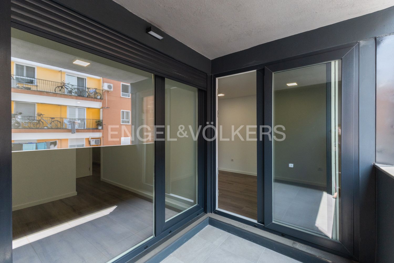 Apartment to rent in  Valencia Capital  with Air Conditioner, Heating and Terrace