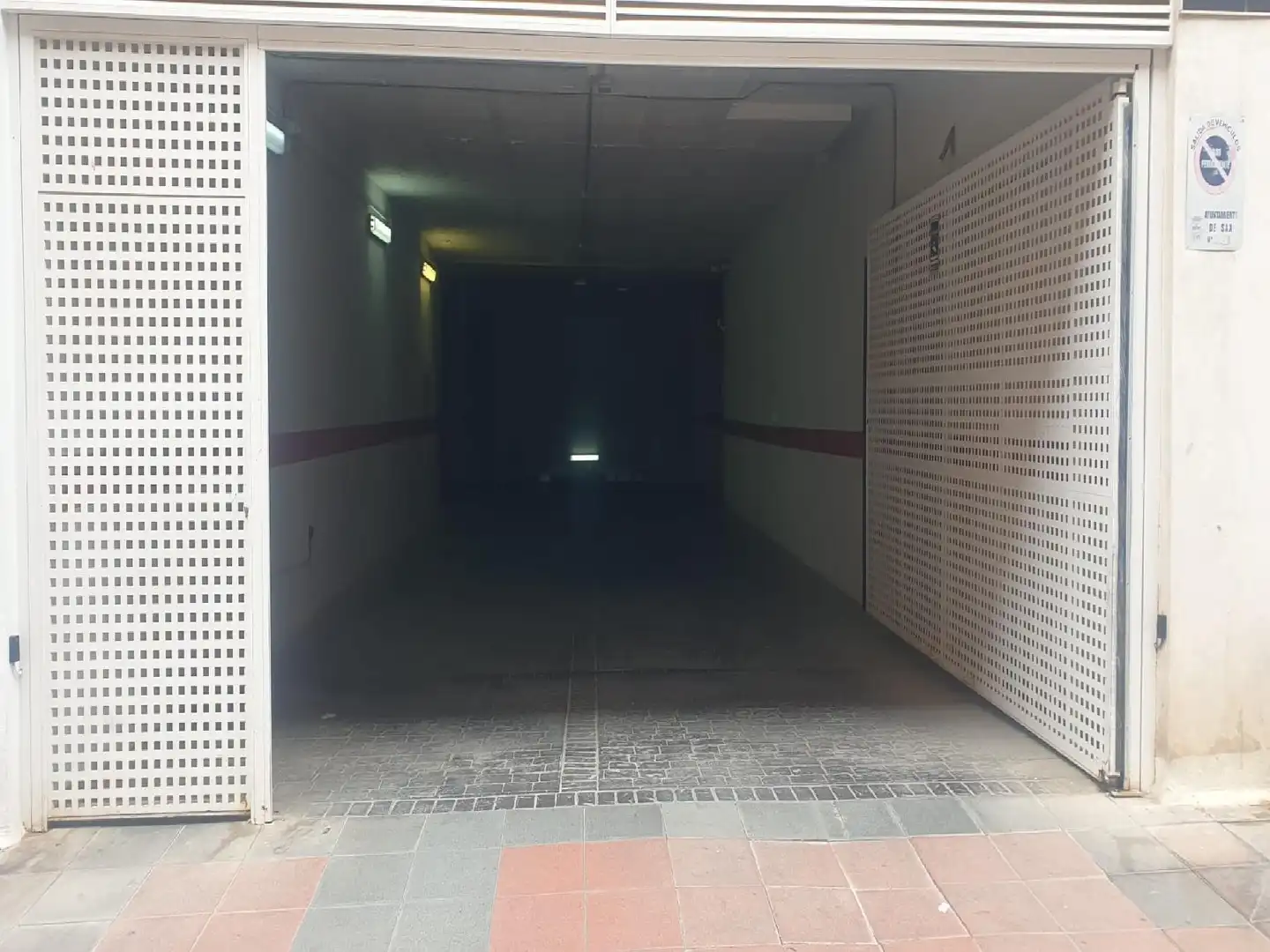 Parking of Garage for sale in Sax