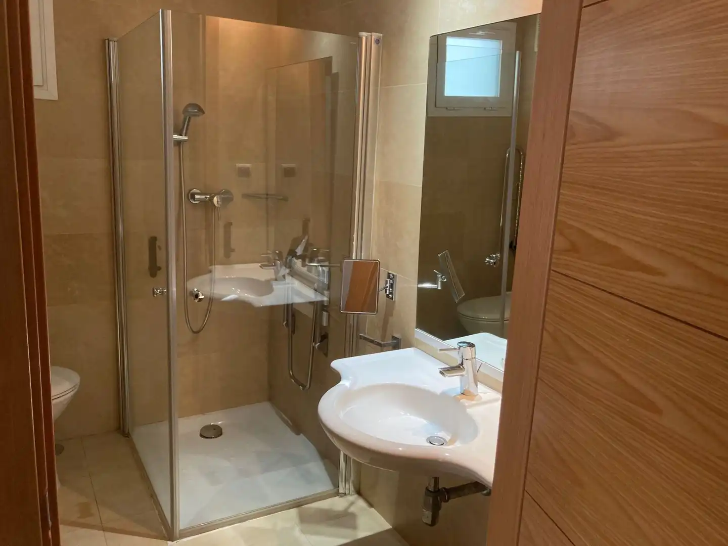 Baño de Piso de alquiler en Las Lomas de Rame - Bahía Bella