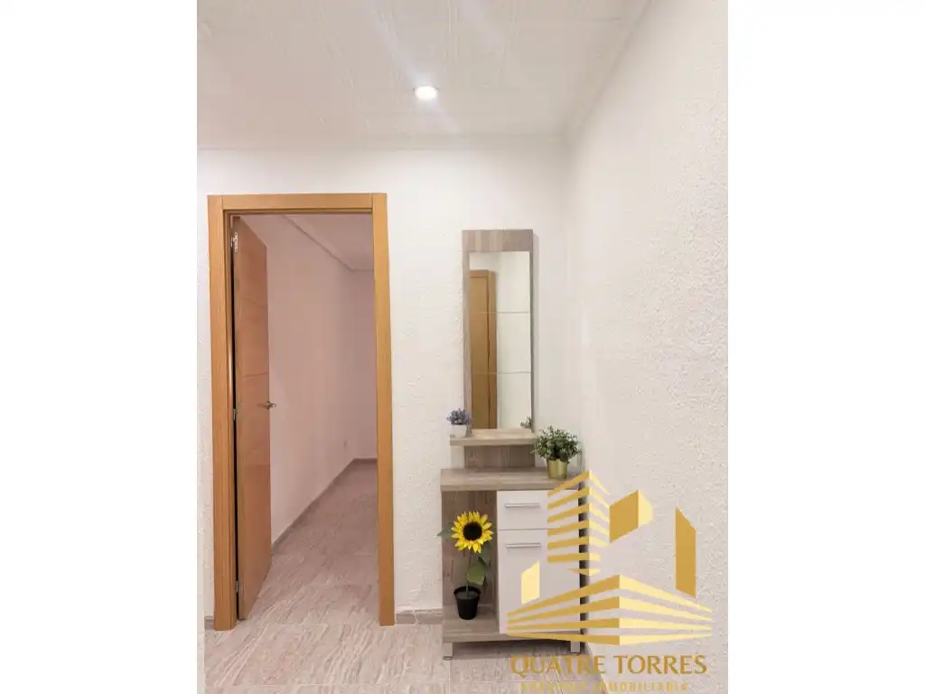 Flat with terrace for sale in Calle Cieza, imagen 2