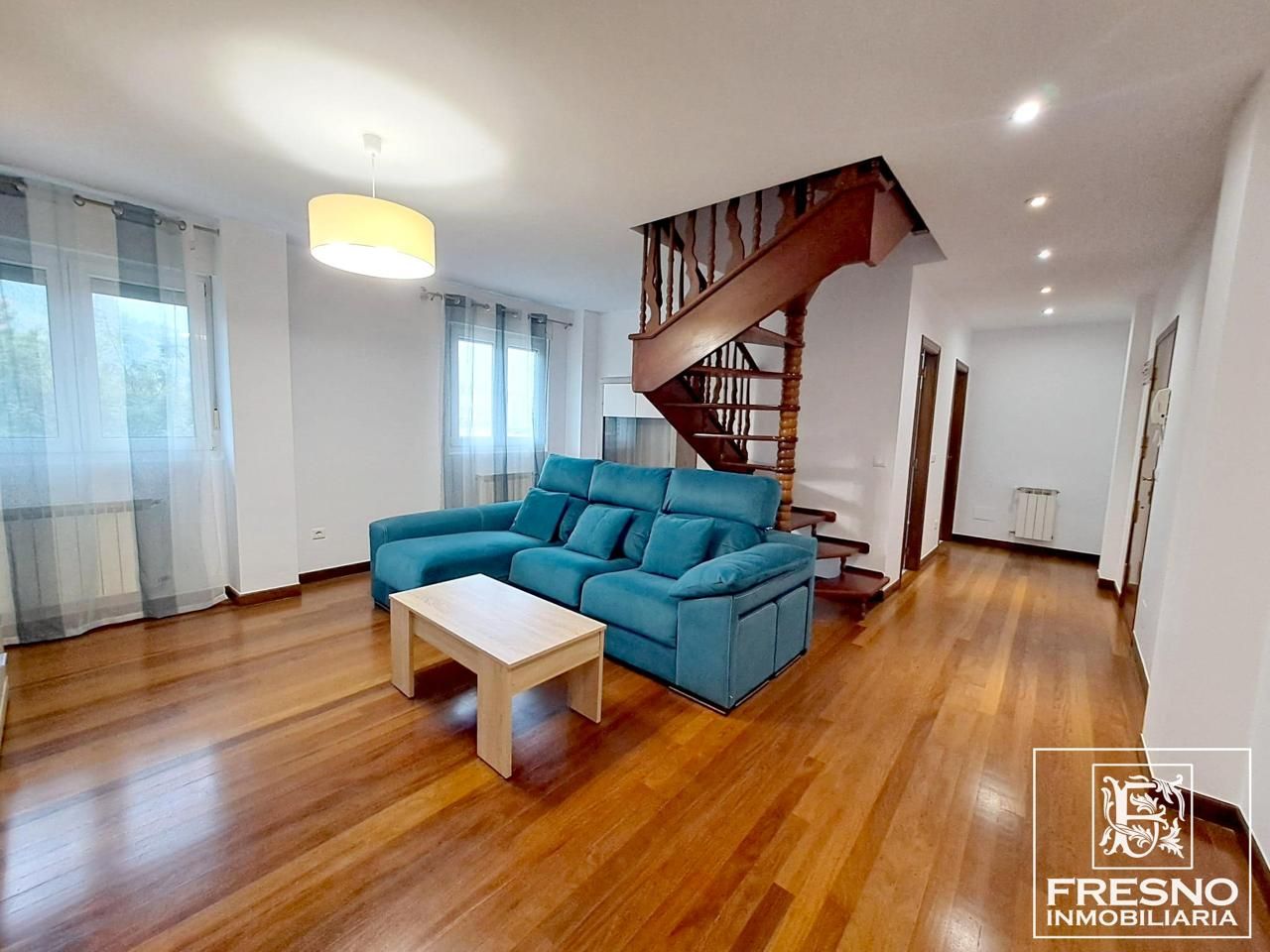 Sala d'estar de Dúplex de lloguer en Piélagos amb Calefacció, Parquet i Traster