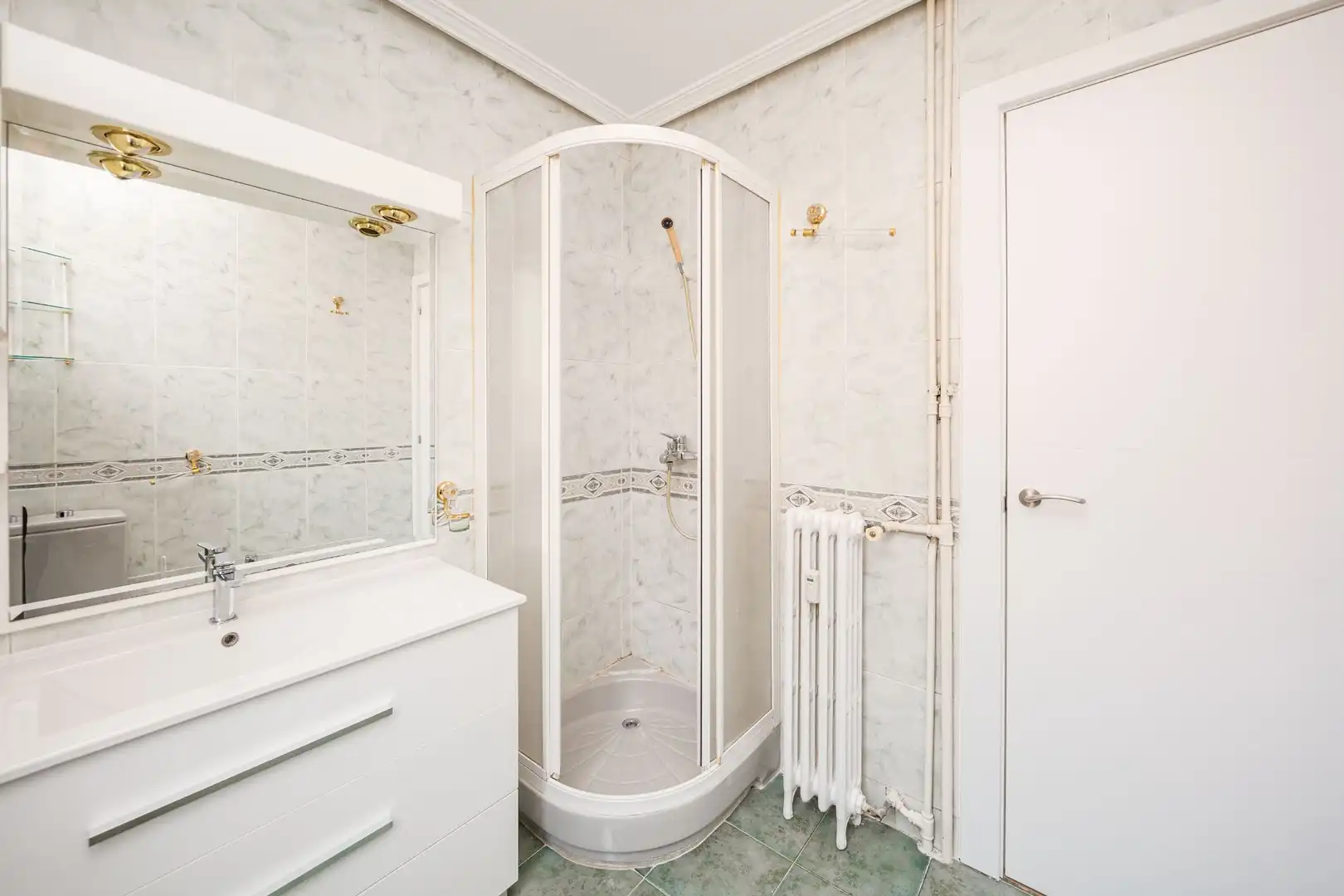 Baño de Piso en venta en Madrid con Aire acondicionado, Calefacción y Terraza