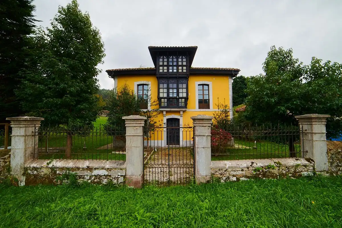 Detached house with garden for sale in Vidiago - Pendueles - Tresgrandas