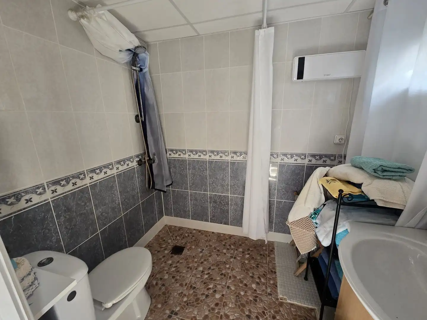 Bany de Dúplex en venda en El Pinós / Pinoso amb Aire condicionat, Calefacció i Terrassa