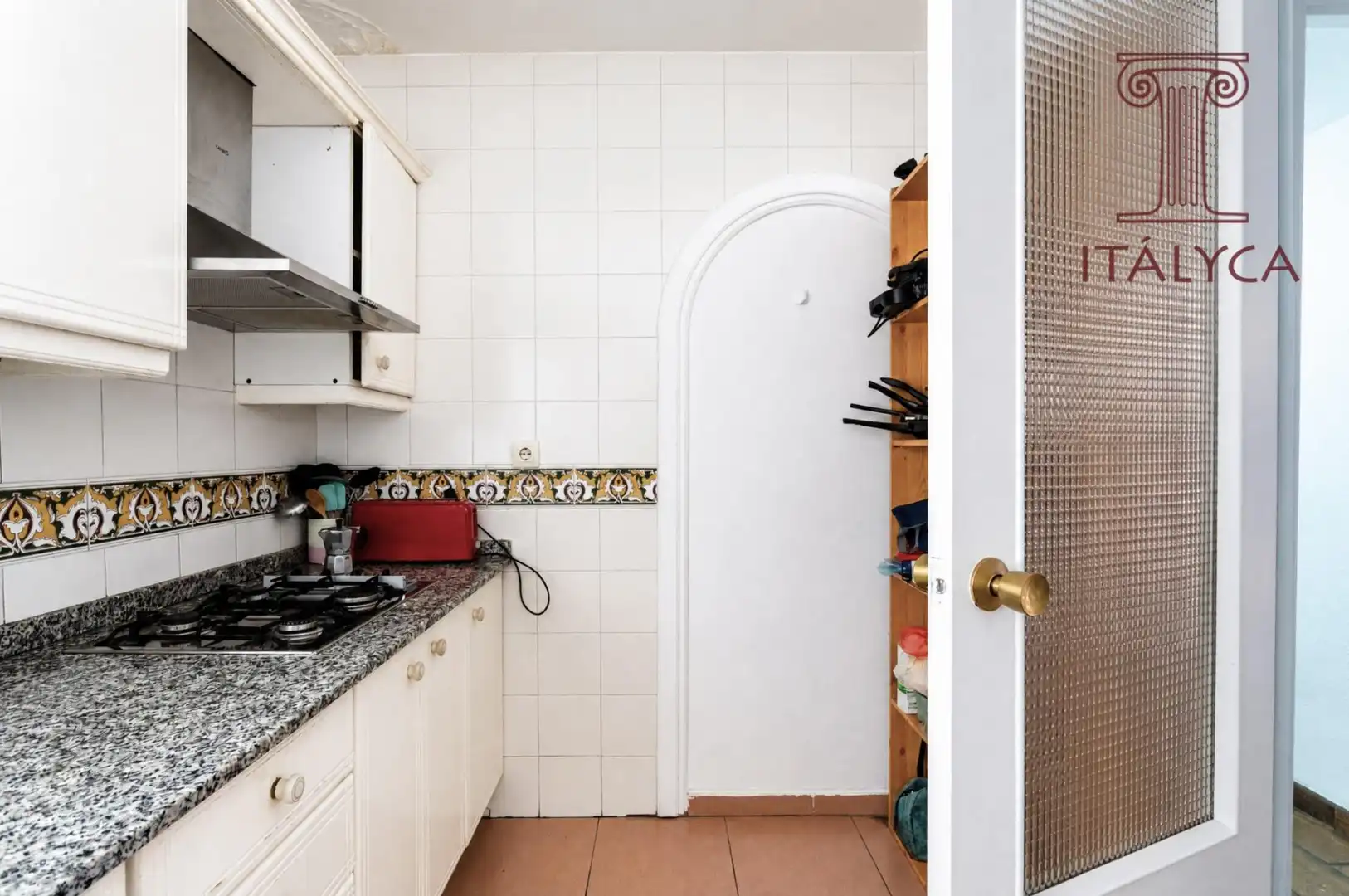 Kitchen of Flat for sale in Sevilla  with Air Conditioner, Heating and Terrace