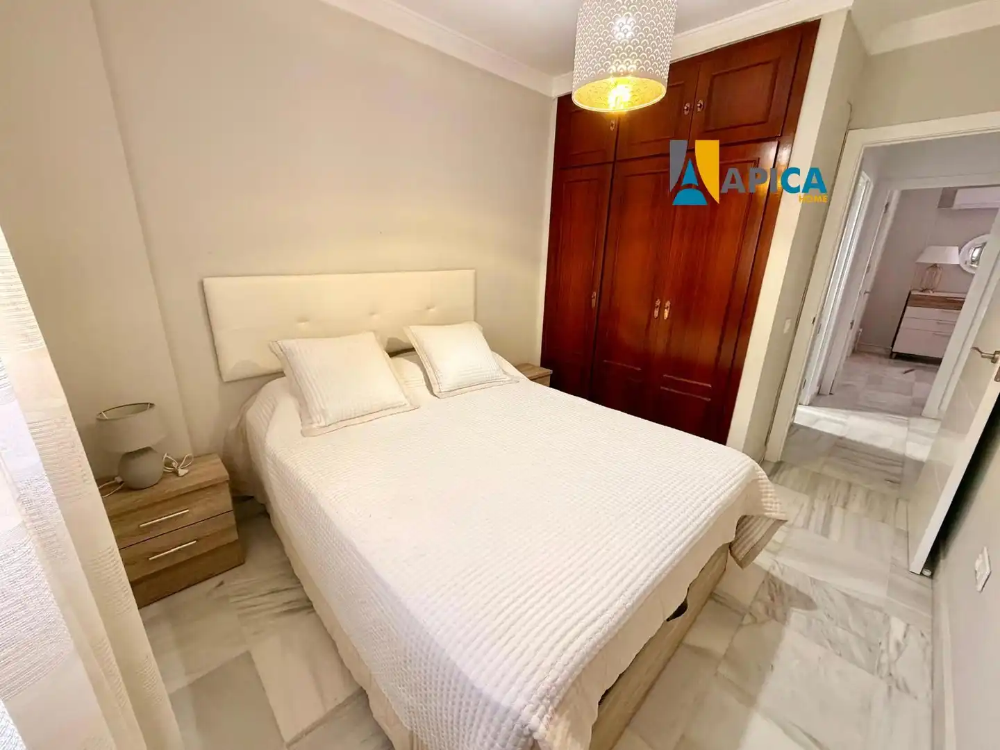 Schlafzimmer von Einfamilien-Reihenhaus zum Verkauf in Barbate mit Klimaanlage, Heizung und Terrasse