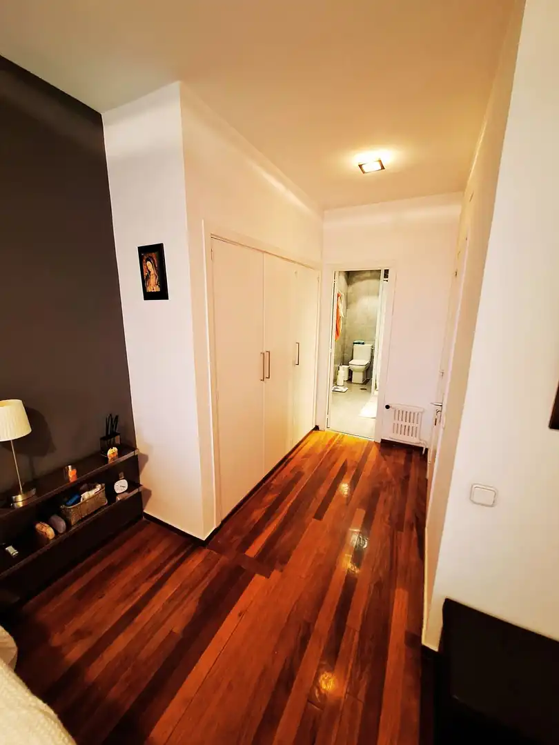 Flat for rent in Madrid  with Air Conditioner, Heating and Furnished