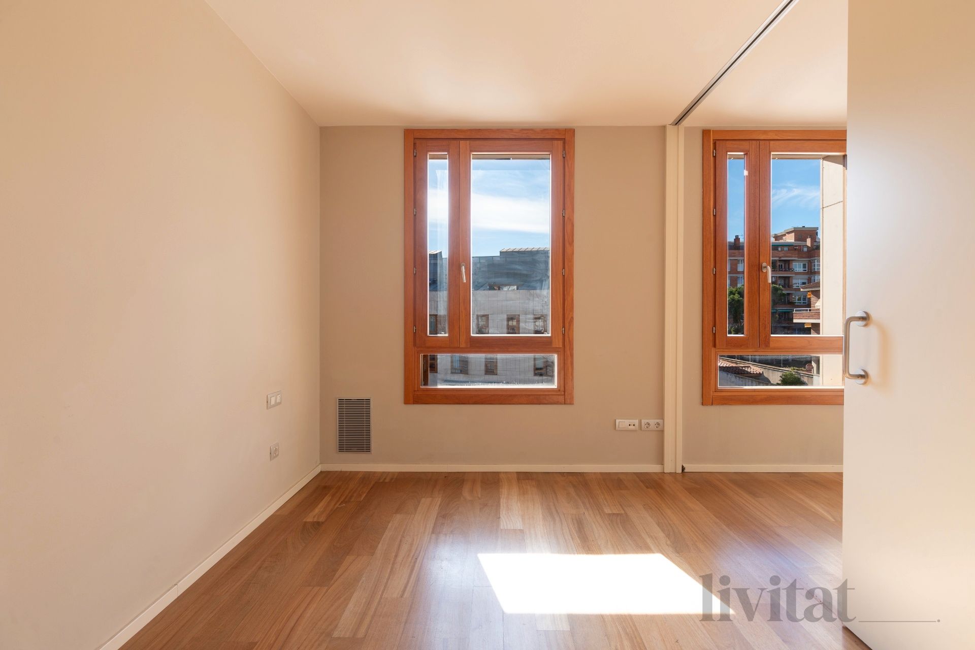 Dúplex en venda a Papa Pius XI, Creu Alta