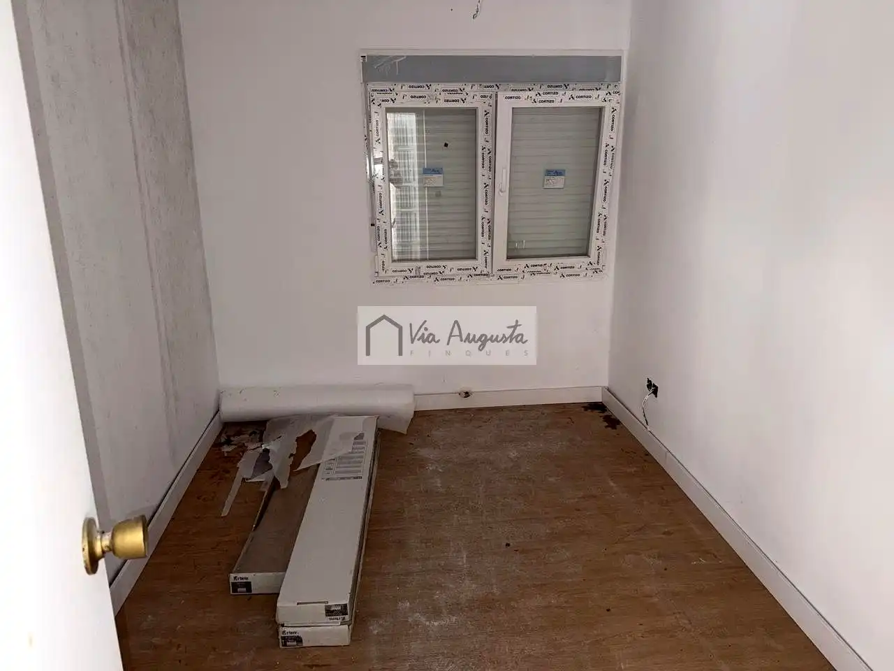 Casa o xalet en venda en Alfara de Carles amb Jardí privat, Terrassa i Balcó