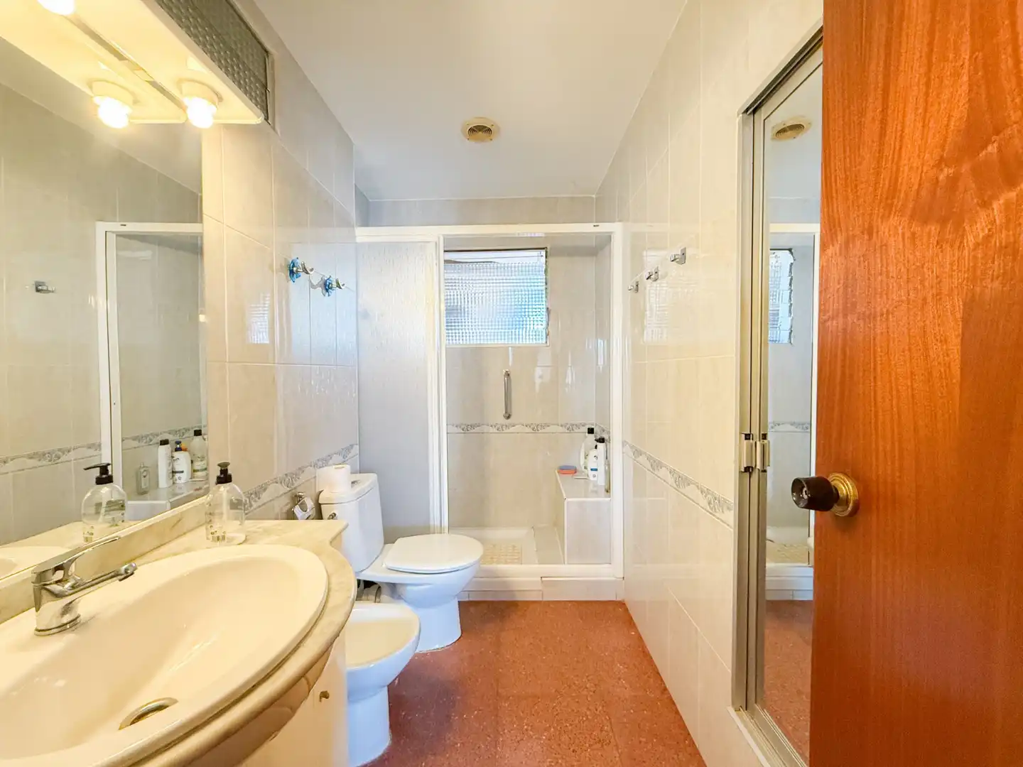 Badezimmer von Wohnung zum Verkauf in Águilas mit Klimaanlage, Terrasse und Möbliert