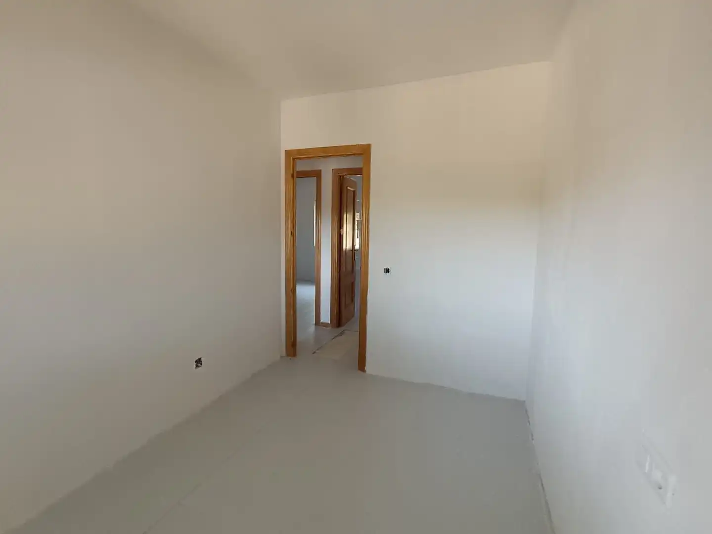 Dormitori de Casa o xalet en venda en Lillo amb Calefacció, Jardí privat i Traster